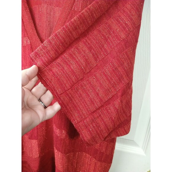 Avenue Woman Red Sweater SS Drop Shoulder Shimmer Striped V Neck Sparkle Tunic - Picture 6 of 9